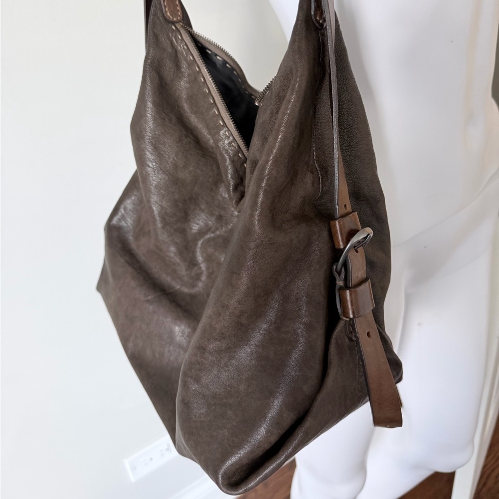 Henry Beguelin Shoulder Bag in Olive Leather